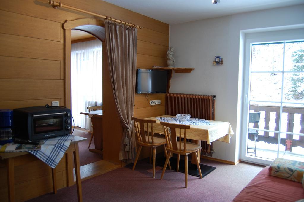 Haus Waldrast Διαμέρισμα Elbigenalp Δωμάτιο φωτογραφία